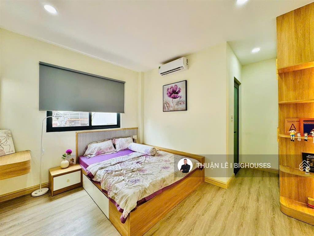 Duy nhất 1 căn. bán nhà mặt tiền khu đinh tiên hoàng sát bên quận 1 (4.8m x 30m) 3tầng. hđt 45tr/th