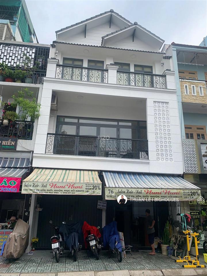 Bán nhà mặt tiền trần khắc chân, quận 1. ngang lớn 6,6m x 12m. nhà 4 tầng. cho thuê 90 triệu/tháng