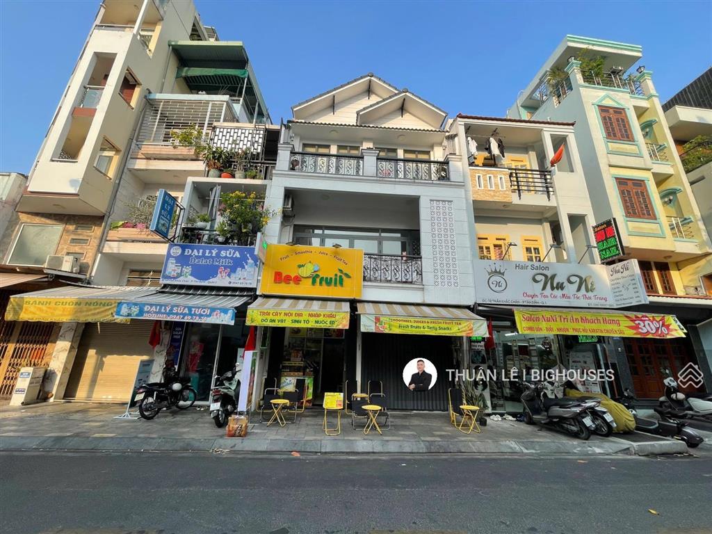 Bán nhà mặt tiền trần khắc chân, quận 1. ngang lớn 6,6m x 12m. nhà 4 tầng. cho thuê 90 triệu/tháng