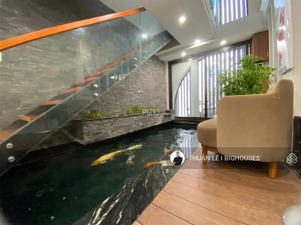 Có thang máy! hxh 6m! nhà mới, đẹp vào ở ngay. ngang lớn (7,5m x 15m) 5 tầng + hồ bơi. 20tỷ về 15tỷ