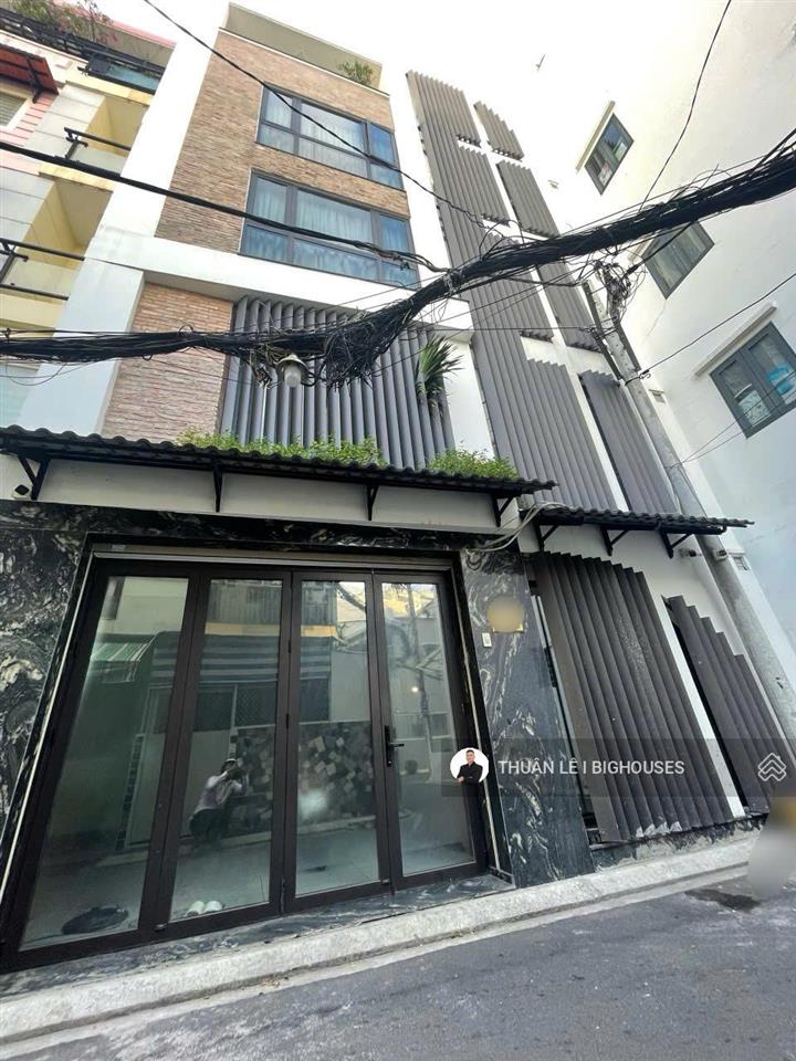 Có thang máy! hxh 6m! nhà mới, đẹp vào ở ngay. ngang lớn (7,5m x 15m) 5 tầng + hồ bơi. 20tỷ về 15tỷ