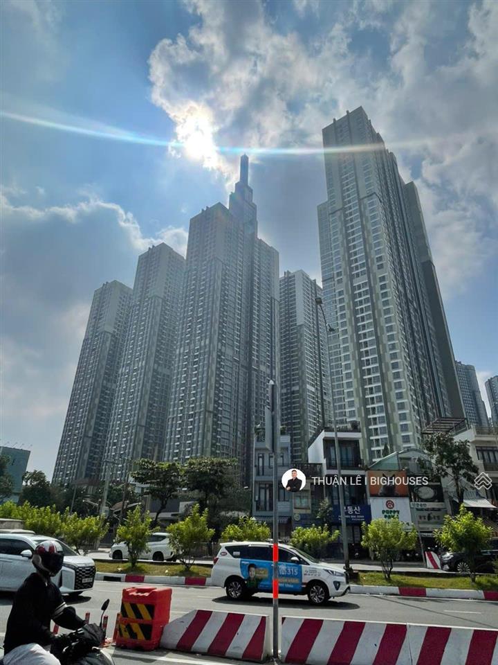 Cấp 4 (7mx22m) tiện xây chdv, ks, villa. sát manor building. hxh 6m khu nguyễn hữu cảnh, tt 176m2