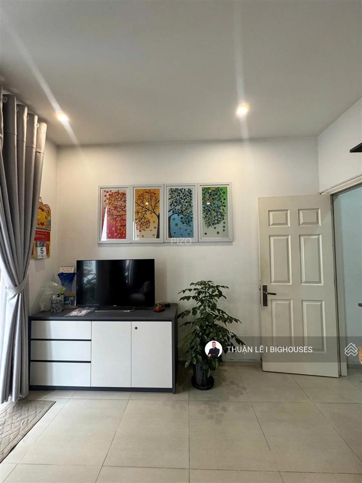 Biệt thự phố (7,5m x 20m) hxh gần ngã tư phú nhuận! 4 tầng, hoàng văn thụ thông nguyễn trọng tuyển