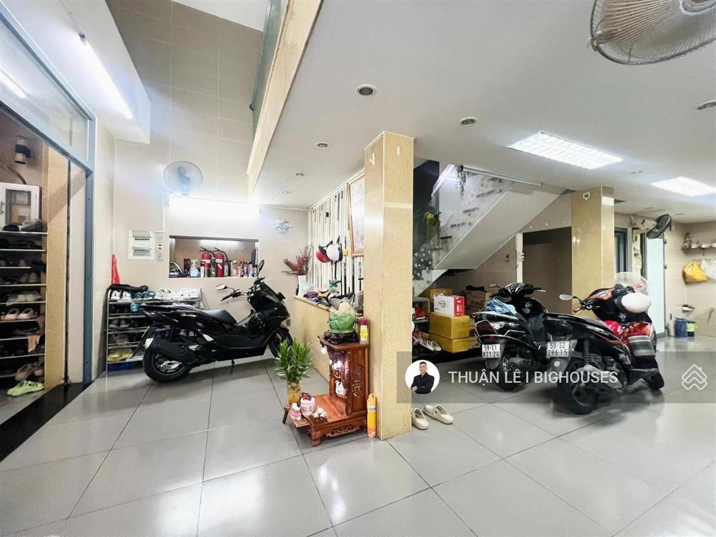 Bán nhà phú nhuận 6,8mx12m. hẻm 8m khu phan đăng lưu & thích quảng đức. 5tầng + gara xe (23,5tỷ tl)
