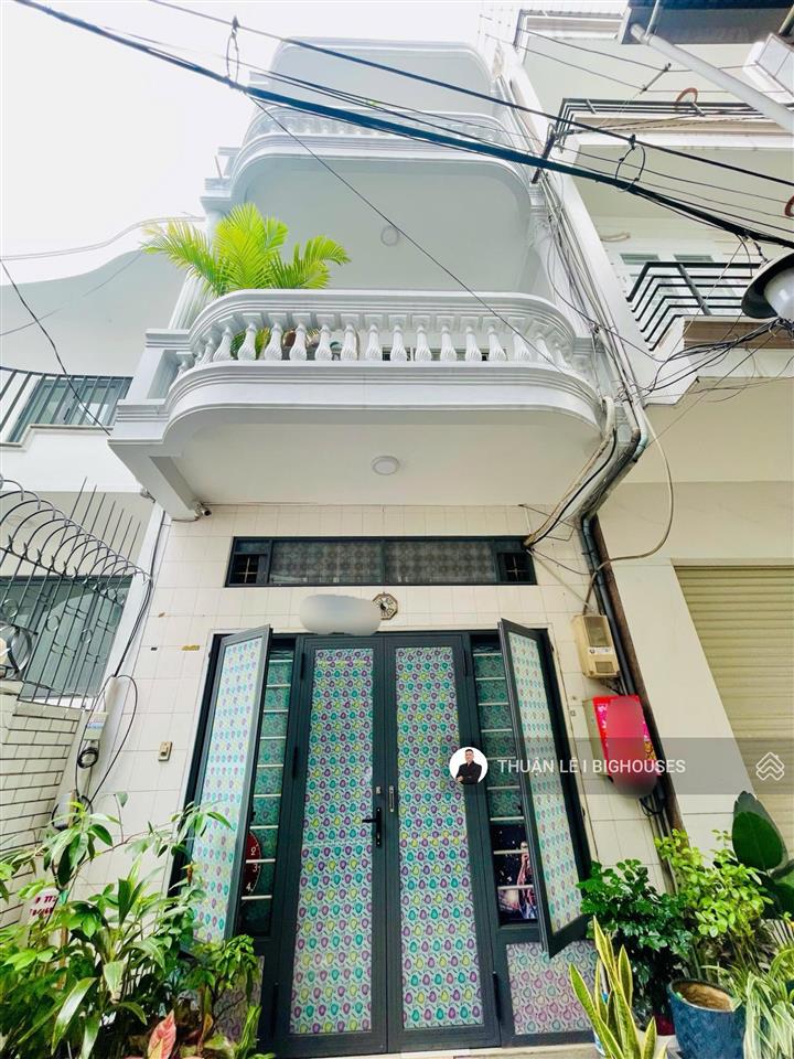 Hạ gấp! 12tỷ về 10tỷ. khu sân bay tân sơn nhất  đường lam sơn & trường sơn (4mx12m) 3 tầng / 4pn