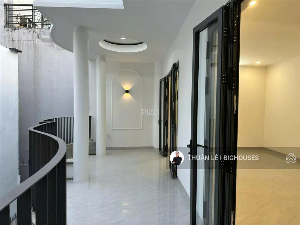 Bán nhà đường lam sơn  khu sân bay tân sơn nhất. ngang lớn 8,2m x 16m, 3 tầng + 5pn. 7 chỗ ngủ nhà
