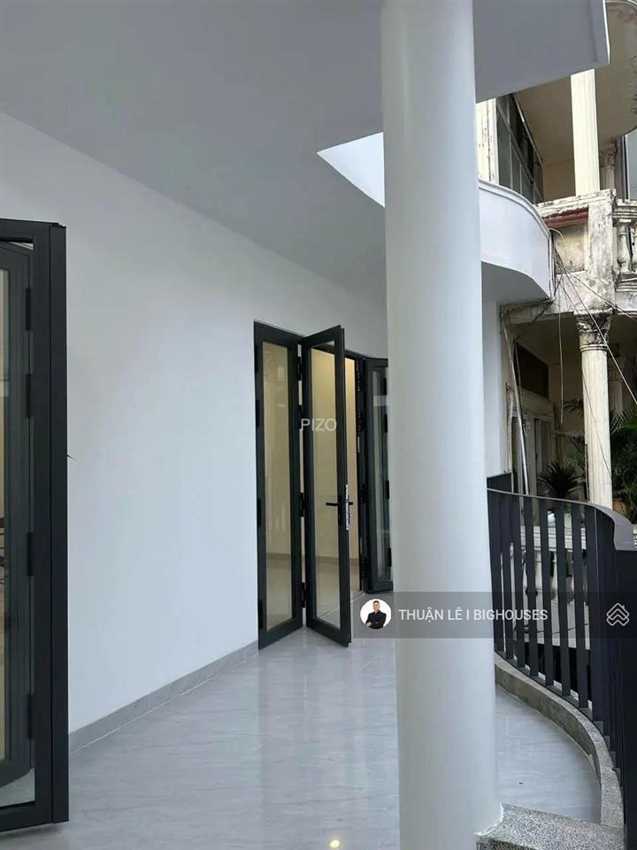 Bán nhà đường lam sơn  khu sân bay tân sơn nhất. ngang lớn 8,2m x 16m, 3 tầng + 5pn. 7 chỗ ngủ nhà