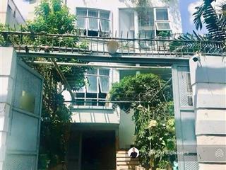 Bán nhà phú nhuận 6,6mx28m. hẻm 6m đường thích quảng đức, khu phan đăng lưu. 4 tầng, sân vườn rộng