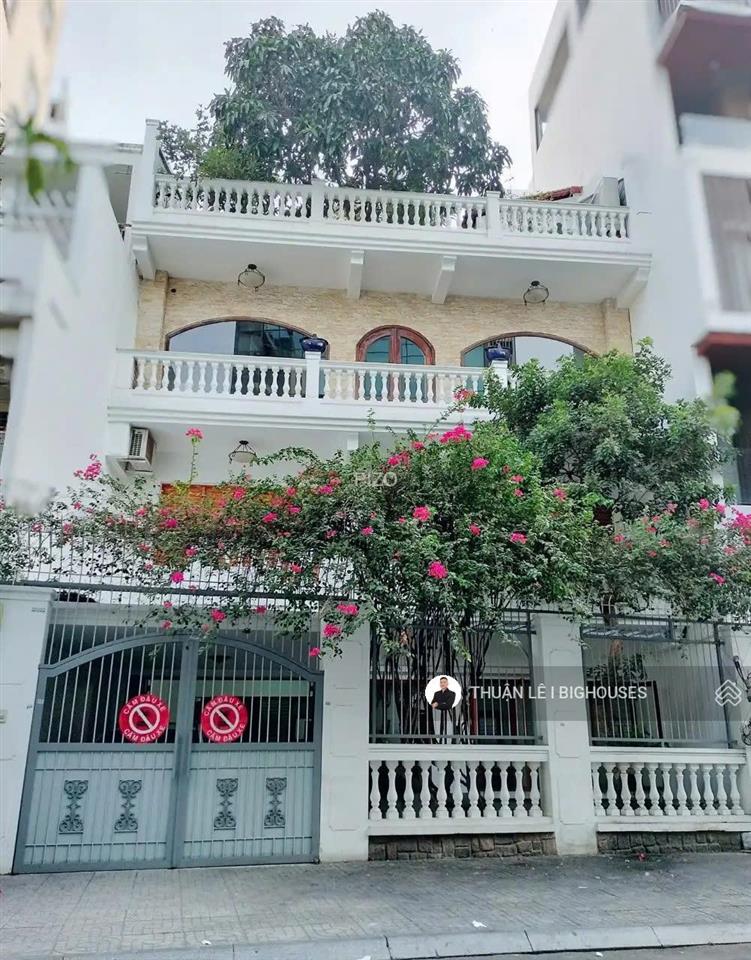 Biệt thự mặt tiền 27a thạch thị thanh,tân định, q1, tp.hcm, dt 9,83m x 23,74m (233,3m2), 527m2 sxd