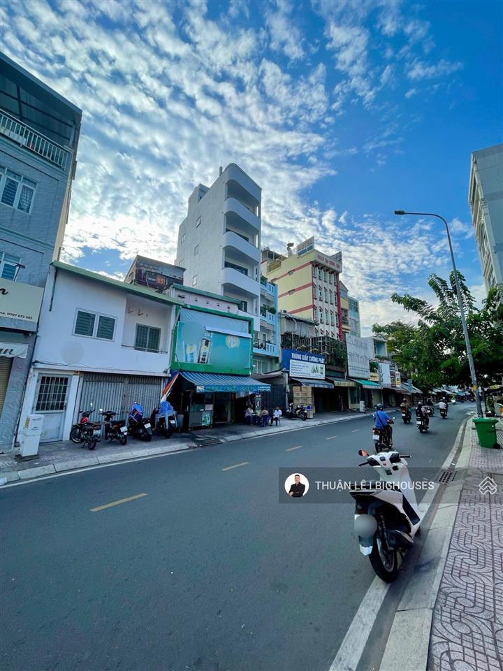 Bán nhà mtkd nguyễn phúc nguyên, p9, quận 3. ngang đẹp (4,85mx10,3m) 2 tầng cũ  tiện xây mới