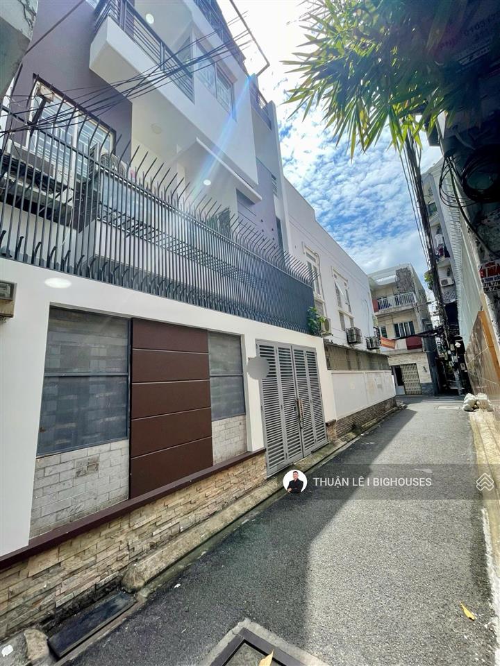 Ngang lớn 7,5m x 8m. hxh khu phan xích long, phú nhuận. 4 tầng ~ 160m²/4pn lớn. nhà mới, đẹp ở ngay