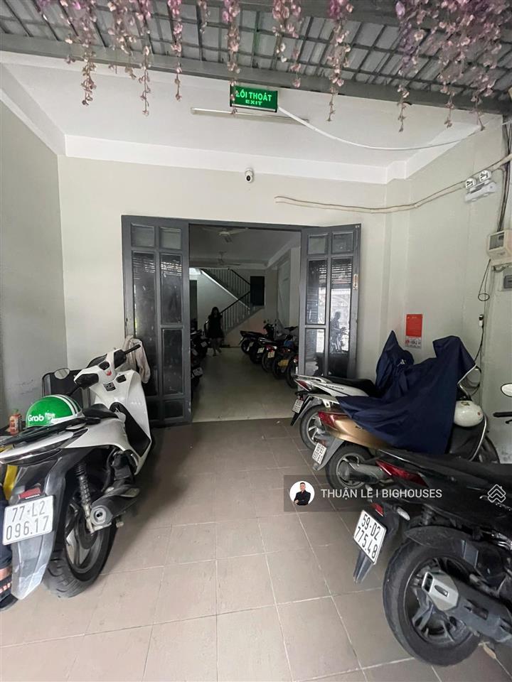 Cho thuê nhà 3 tầng  mặt tiền 66 yên thế, p2, tân bình. khu sân bay tsn (4,66mx22m) 40 triệu/tháng