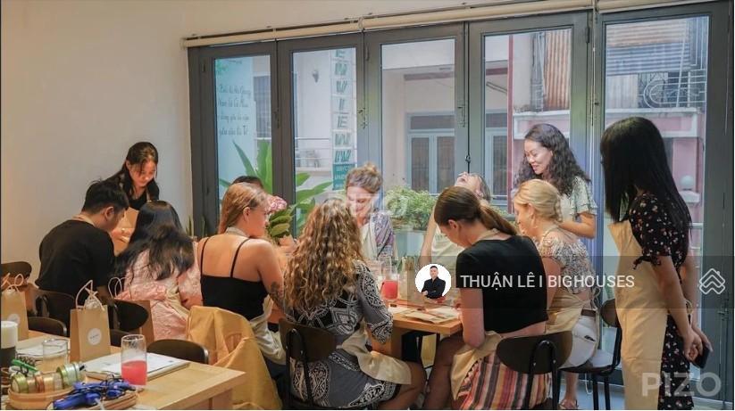 Cho thuê nhà 4 tầng (5mx10m ~250m2 sàn) + số 10c2 nguyễn thị minh khai, ngay truyền hình htv hcm