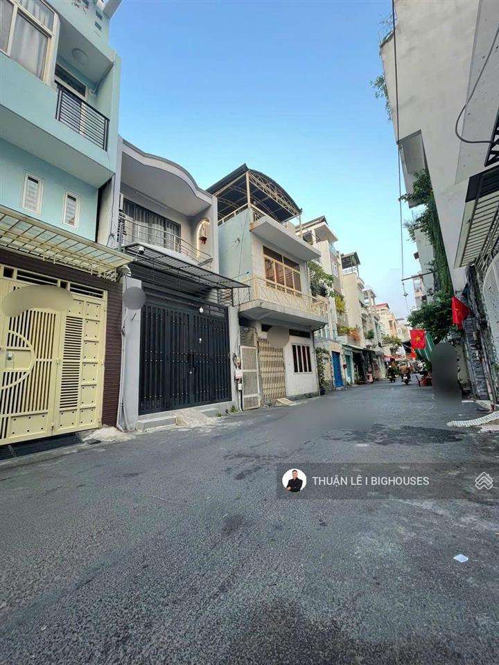 Bán nhà ngang 4,5m hxh 8m lý chính thắng thông hai bà trưng, quận 3. nhà đẹp 4pn lớn  vào ở ngay