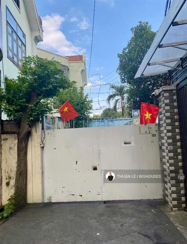Bán nhà! ngang khủng 14m  vuông a4  hxh 7 chỗ  khu sân bay tân sơn nhất. giá chỉ 124triệu/m2