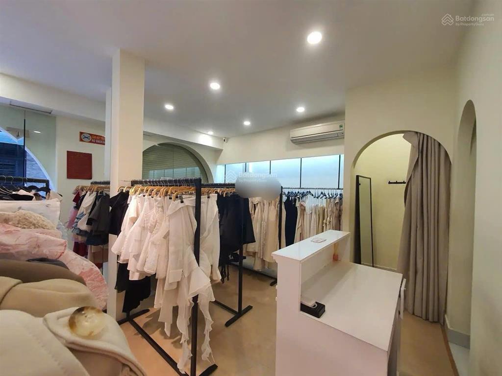 Hẻm 6m khu phan đăng lưu & đoàn thị điểm, phú nhuận. villa phố  ngang 7mx10m. 3tầng mới đẹp ở ngay
