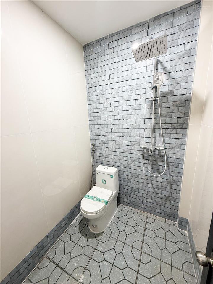 Bán nhà (dt 130m2  ngang 7m) sổ hoàn công, gần ga metro thuộc p. tân vạn. giá chỉ 3,1 tỷ