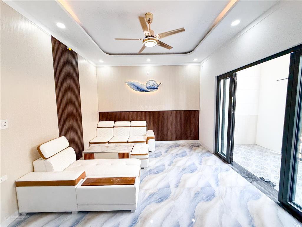 Bán nhà (dt 130m2  ngang 7m) sổ hoàn công, gần ga metro thuộc p. tân vạn. giá chỉ 3,1 tỷ