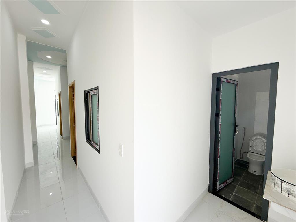 Bán nhà 1t1l (dt 101m2  ngang 5m) sổ hoàn công kdc hoàng minh chánh p. hoá an. giá chỉ 3,850 tỷ