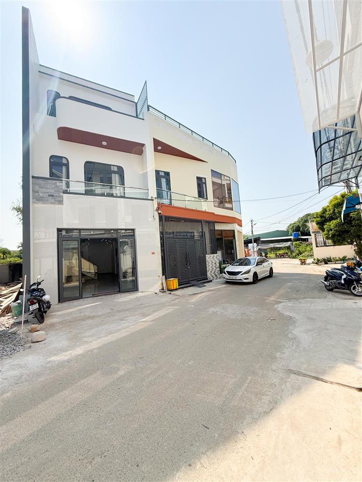 Bán nhà 1t2l hoàn công (ngang 5,5m) kdc hoàng minh chánh ngay trường học hoá an 2. giá 4,979 tỷ