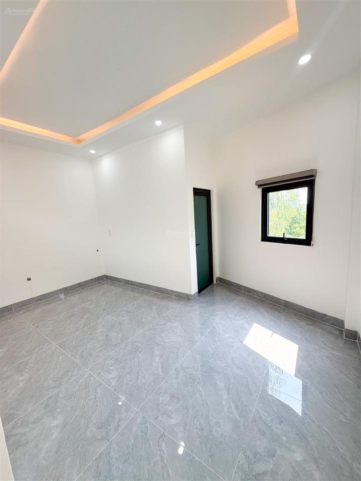 Bán nhà 1t2l hoàn công (ngang 5,5m) kdc hoàng minh chánh ngay trường học hoá an 2. giá 4,979 tỷ
