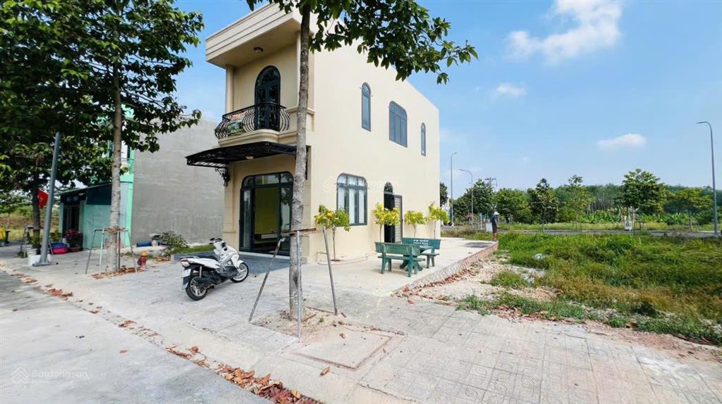 Bán nhà phố tại vĩnh tân, 2,58 tỷ, 63m2, 3pn, 2wc, sổ hồng sẵn