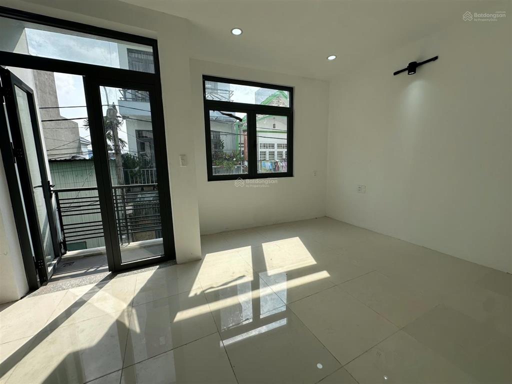 Bán nhà riêng đẹp tại 185, đường ngô chí quốc (tam bình), giá 4,25 tỷ (thương lượng). dt 52,5m2
