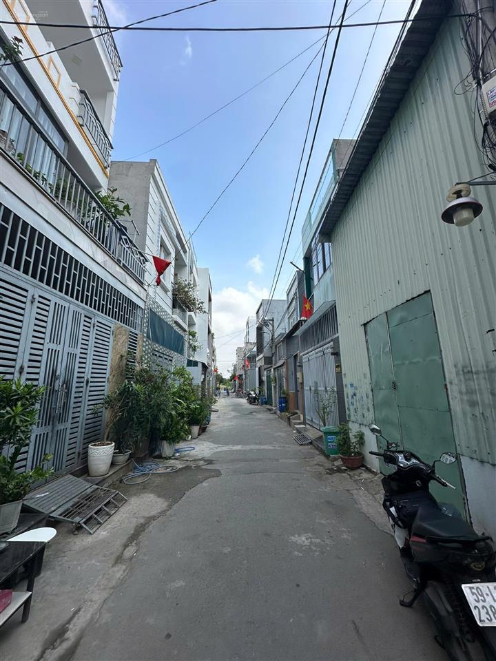 Bán nhà riêng đẹp tại 185, đường ngô chí quốc (tam bình), giá 4,25 tỷ (thương lượng). dt 52,5m2