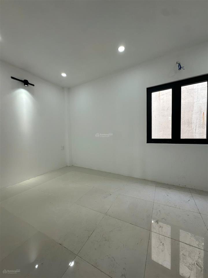 Bán nhà riêng đẹp tại 185, đường ngô chí quốc (tam bình), giá 4,25 tỷ (thương lượng). dt 52,5m2