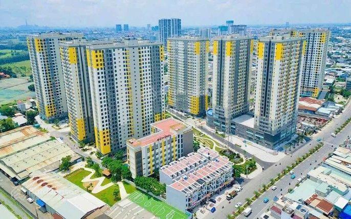 Căn hộ hướng đông nam, tầng 18, view hồ đá, làng đại học