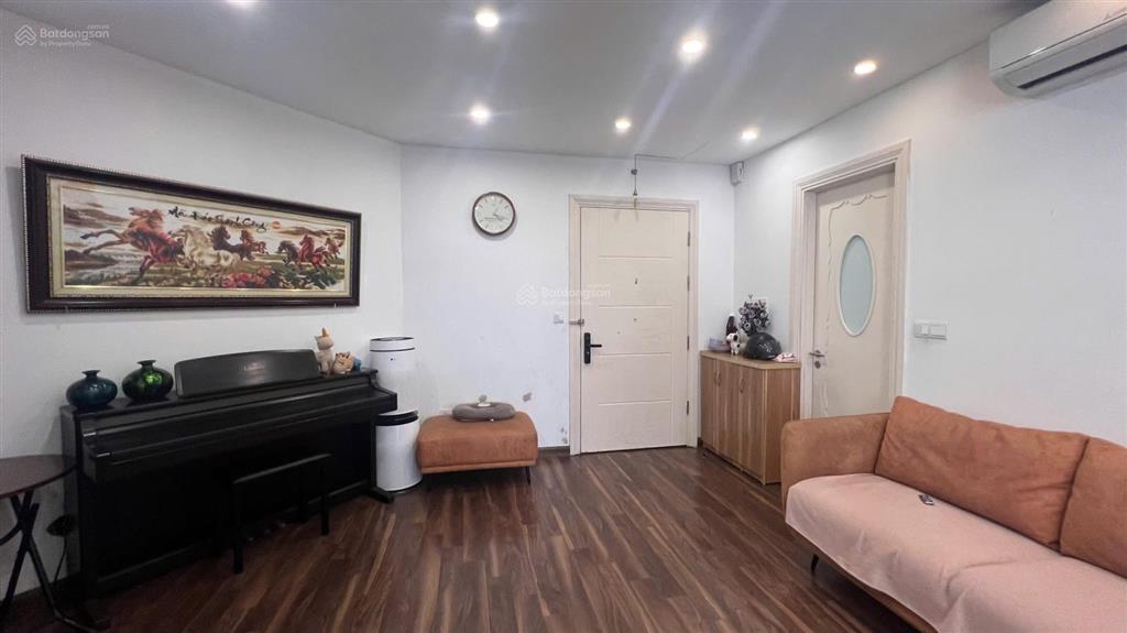 Bán căn hộ 2pn tầng cao view thoáng tại chung cư ecocity việt hưng