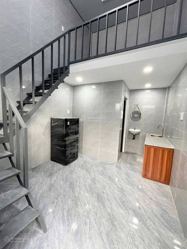 Bán cắt lỗ 300tr nhà 1 trệt 1 lầu đường ql50  bình chánh giáp q8 sổ hồng riêng