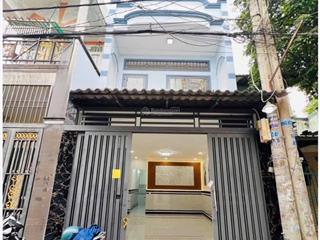 Bán cắt lỗ 300tr nhà 1 trệt 1 lầu đường ql50  bình chánh giáp q8 sổ hồng riêng