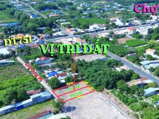 Cần bán gấp lô đất sát chợ minh long diện tích lớn giá 6xx tl