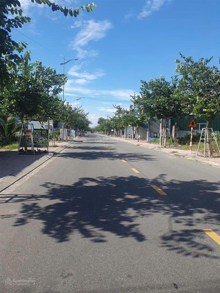 Bán khách sạn lagi 40 phòng thu nhập cao điểm 1 tỷ tháng, giá bán 17 tỷ