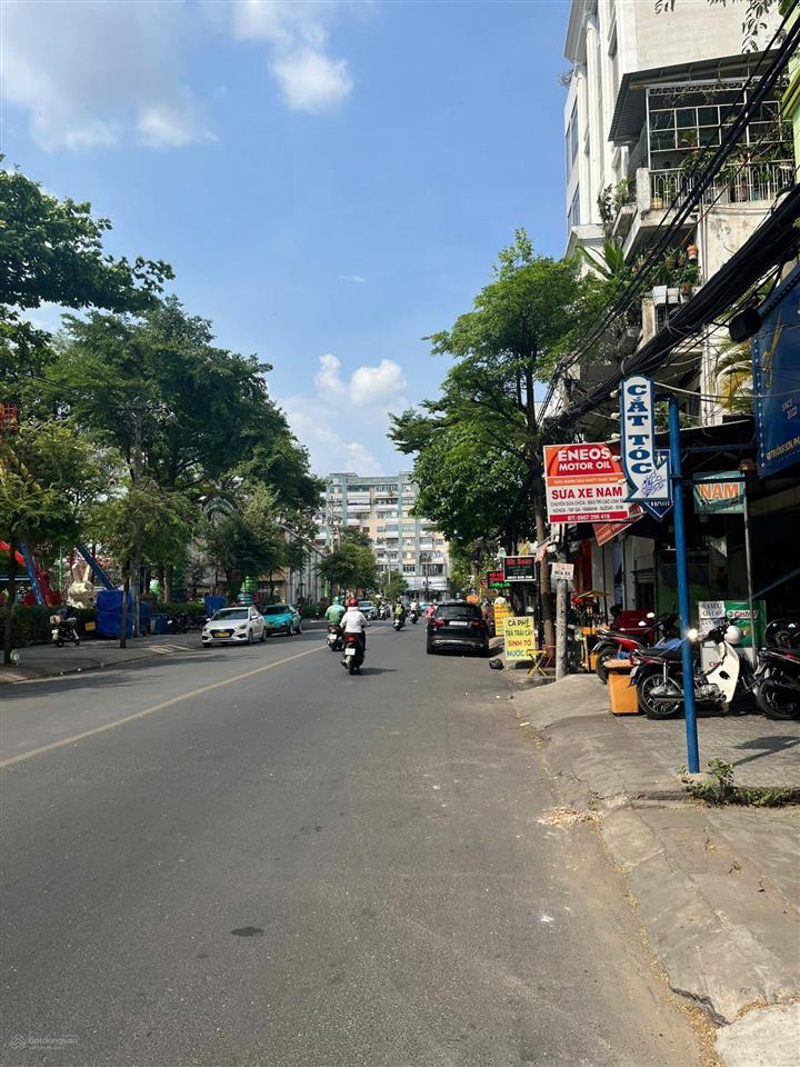 Cần bán gấp nhà 4 lầu mặt tiền trường sơn