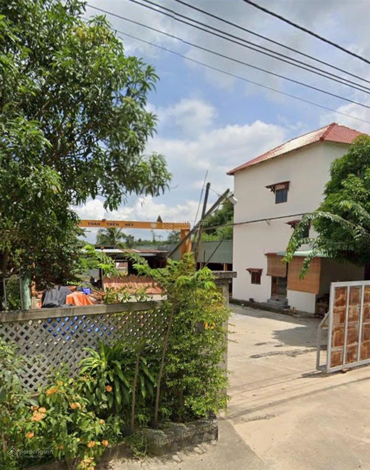 Chủ ngộp mặt tiền tỉnh lộ 6củ chi. hiện đang là nhà xưởng. tổng diện tích 2800m². 15 tỷ bớt lộc.