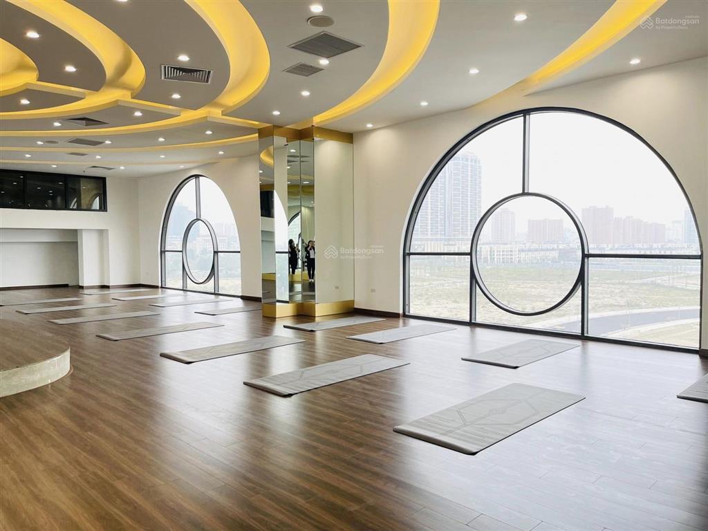 Dành cho anh chị nào yêu thích view hồ tây, bán căn 2 ngủ 70m view hồ chung cư tây hồ residence