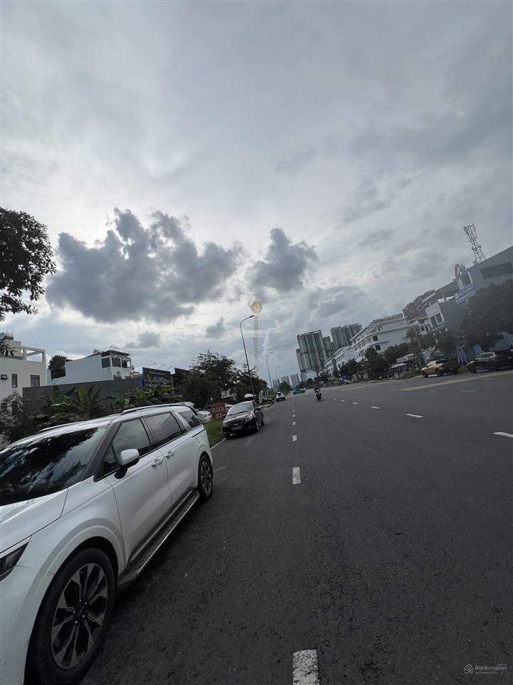 Bán đất xây biệt thự mặt tiền trương văn bang thạnh mỹ lợi quận 2. dt  7.1x19, giá 53,2 tỷ