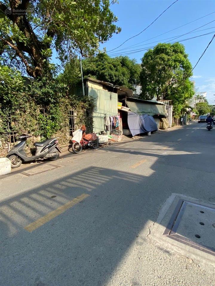 Bán biệt thự đường quốc hương nối dài p.thảo điền q2. dt  15,2x23, giá 125 tỷ