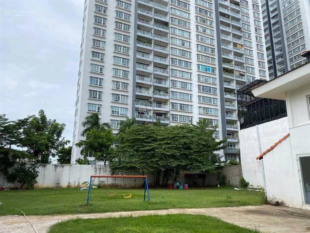 Bán biệt thự sân vườn khu compound thảo điền quận 2. dt  1260m2, giá 250 tỷ