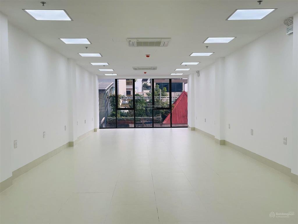 Mới 100%! thẩm duyệt pccc, sàn vp nts hoàng văn thái, thang máy, 2 wc, full kính, thông sàn