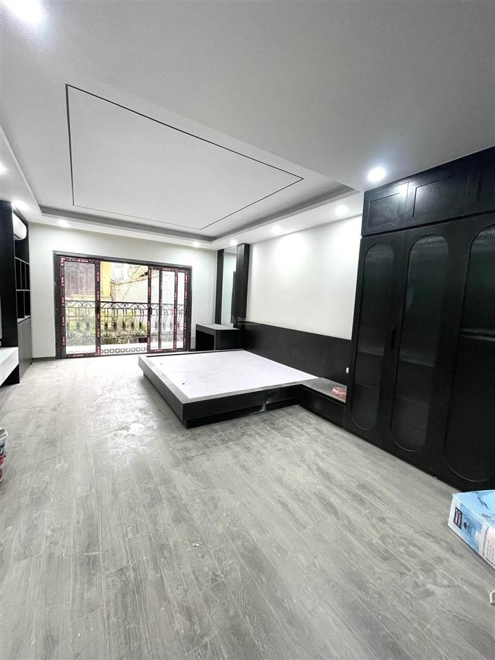 Bán nhà riêng 90m2, 25,5 tỷ tại tân mai ô tô tránh thang máy kinh doanh giá ưu đãi