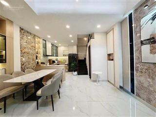 Hiếm q3 hxh nguyễn đình chiểu gần công viên tao đàn nhà đẹp 5 tầng nở hậu full nội thất