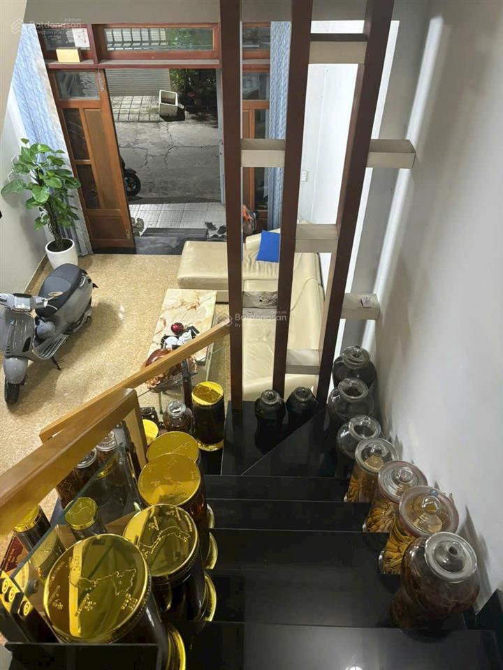 Nhà đẹp 3 tầng, khu kiến thiết, 52m2 , 3pn, đường thông ,xe hơi đậu trước nhà  nhỉnh 6 tỷ