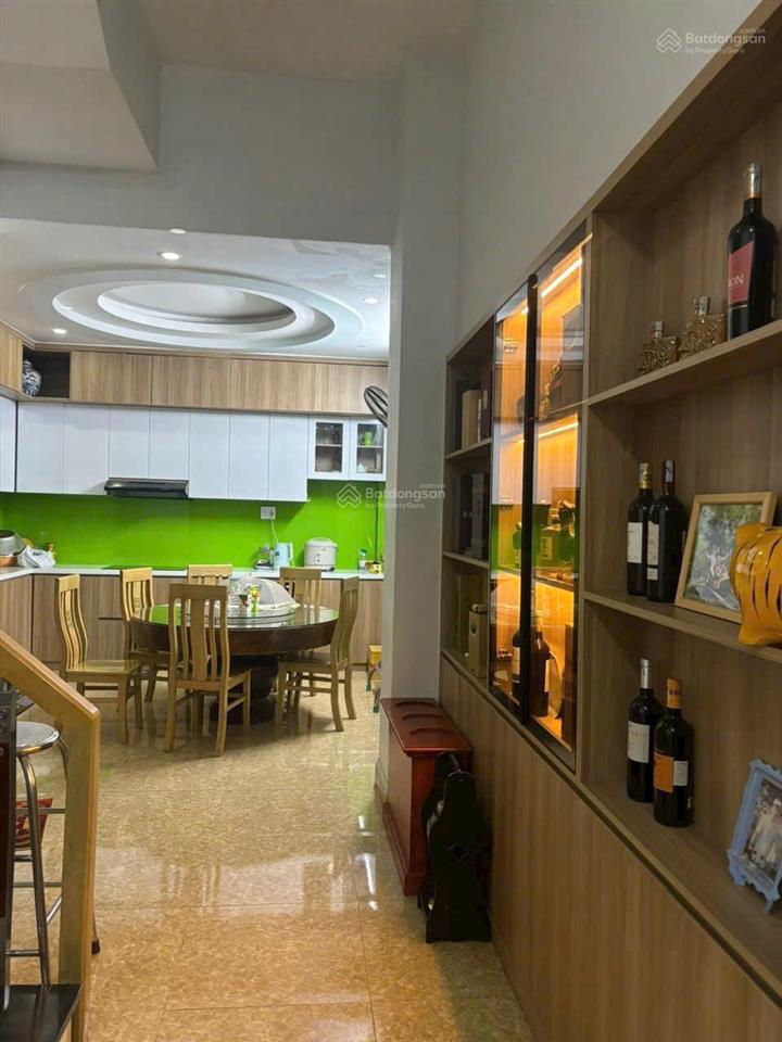 Nhà đẹp 3 tầng, khu kiến thiết, 52m2 , 3pn, đường thông ,xe hơi đậu trước nhà  nhỉnh 6 tỷ