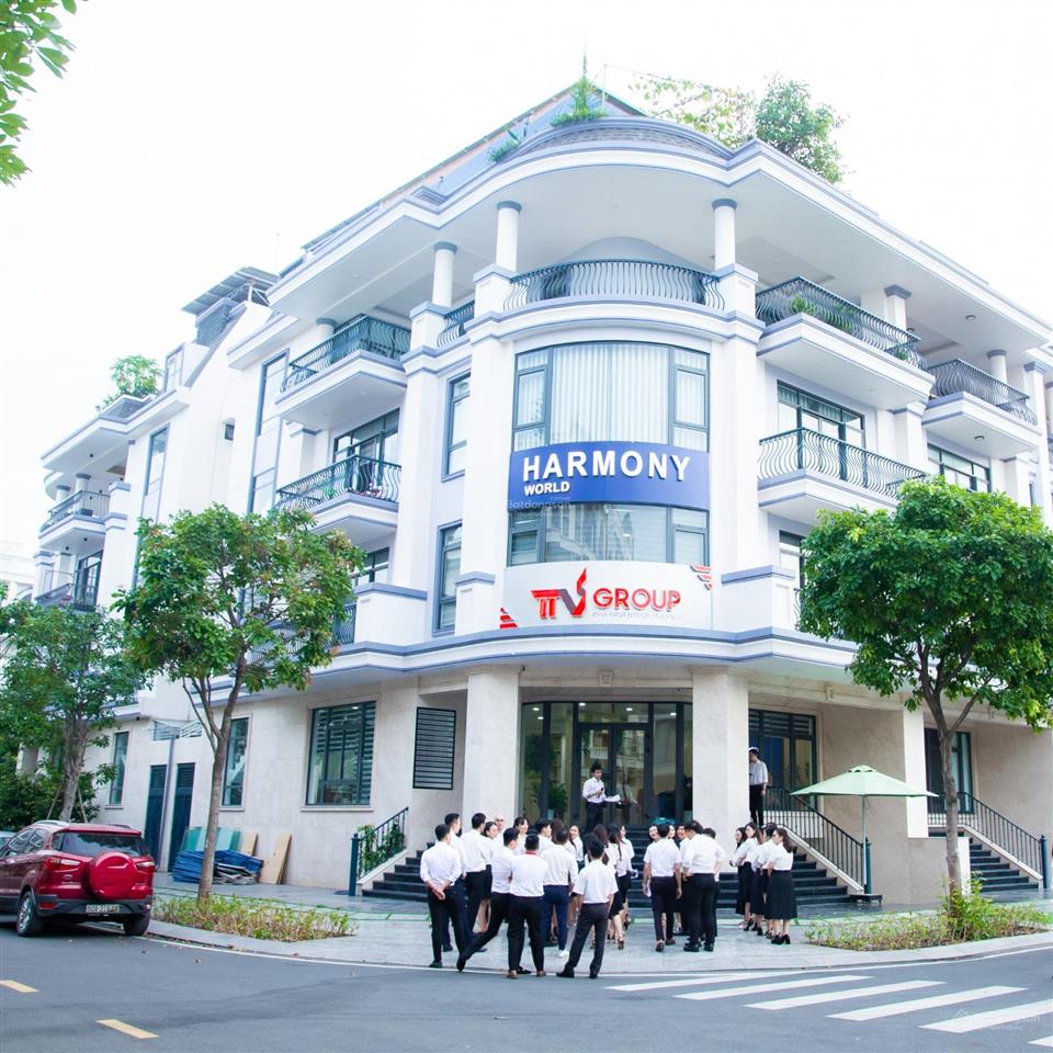 Chính chủ bán tòa nhà vạn phúc city  268.6m  full nội thất cao cấp