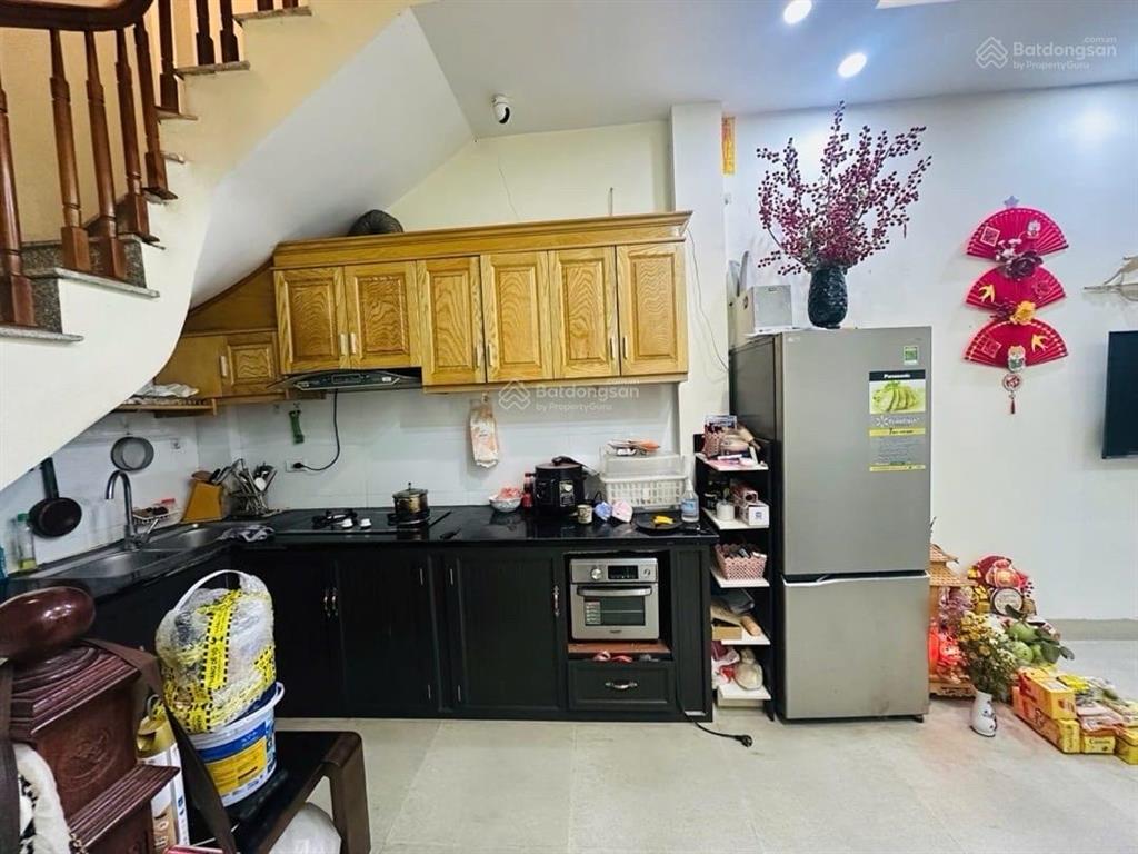 Cần bán gấp nhà phùng hưng  trần phú  kinh doanh  gần ô tô  40m24 tầng  giá chỉ 8,9 tỷ