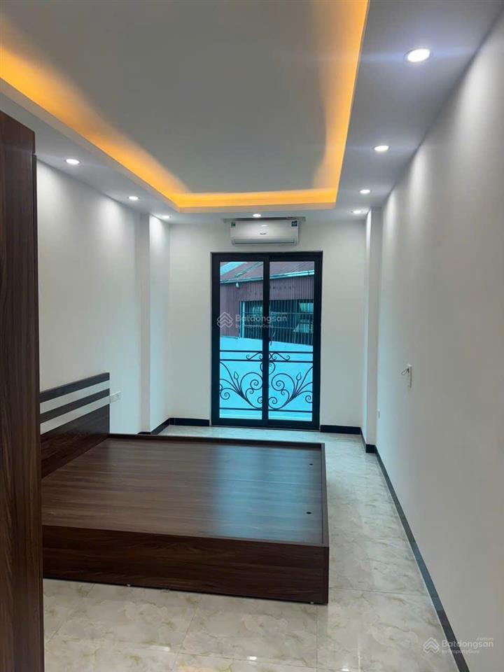 Bán nhà xa la mậu lương đường ô tô tránh thang máy kinh doanh 35m26 tầng gía chỉ 9,5 tỷ