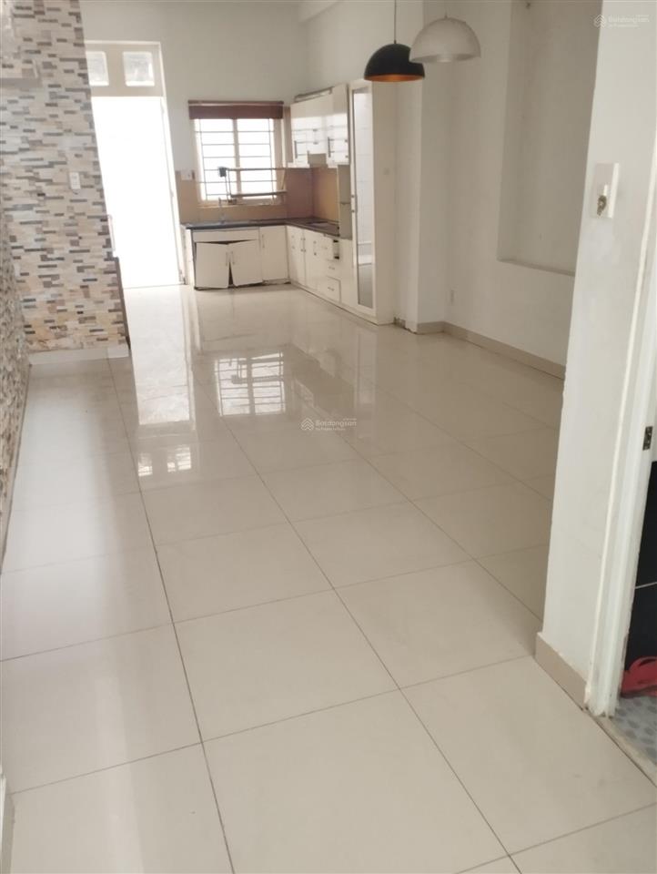 Bán nhà 4 lầu mặt tiền đường số kdc bình hưng 4x20m. 1 đời chủ. gần bến xe quận 8